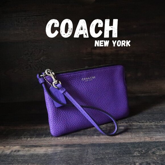 ULTRA RARE | Vintage Coach | New York Collection | designer wristlet | NEW - Picture 1 of 8